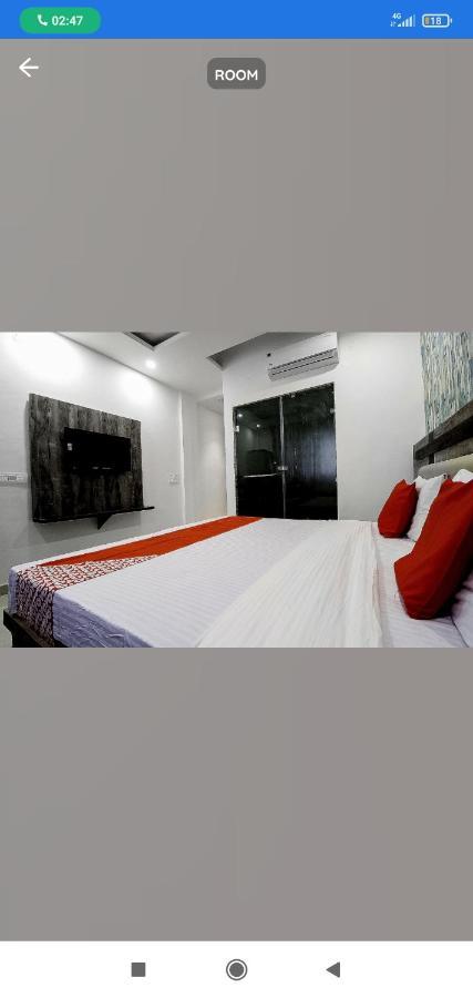 Hotel Almond Zirakpur Eksteriør bilde
